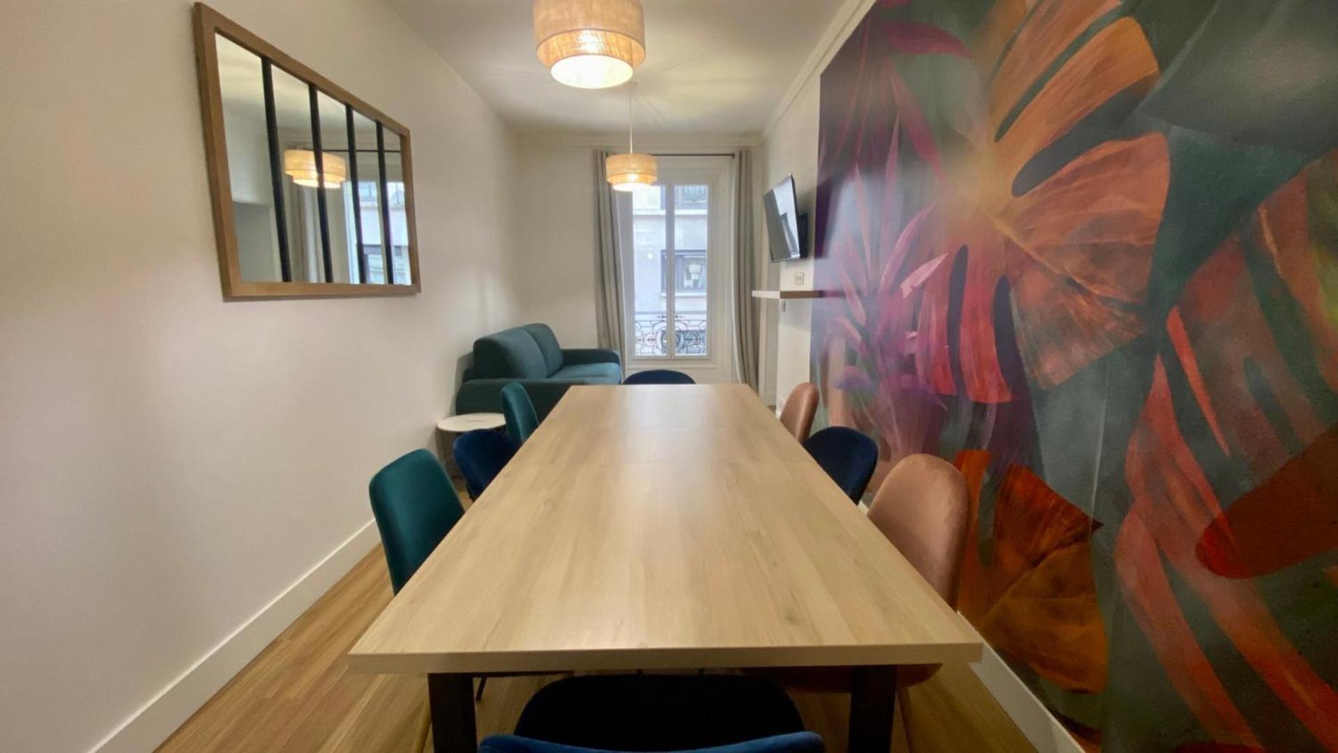 Lumineux Proche De Saint-lazare - 8p Appartement Paris