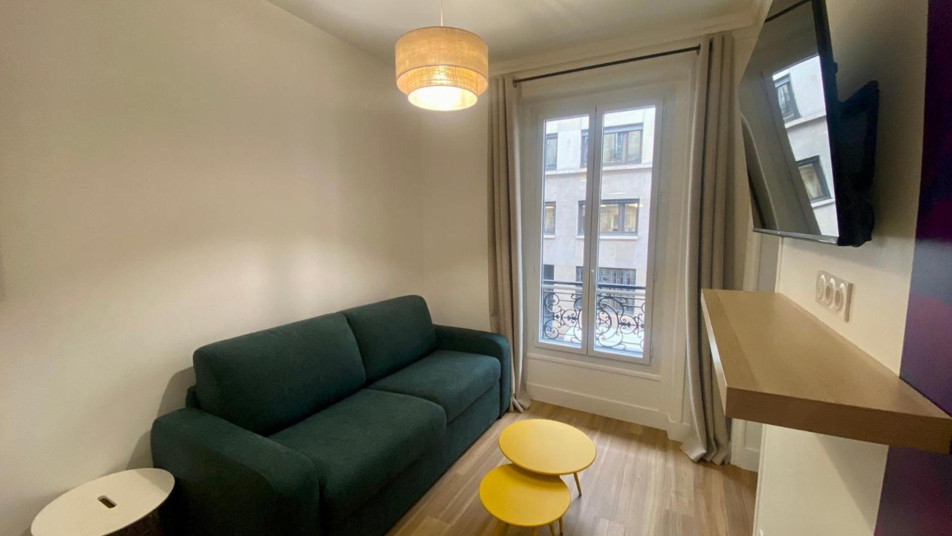 Lumineux Proche De Saint-lazare - 8p Appartement *